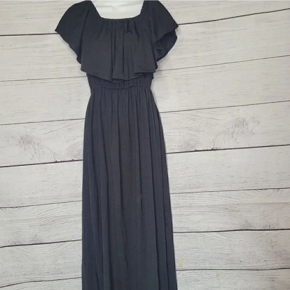 ‎Women's Off Shoulders Side Slit Dress Medium